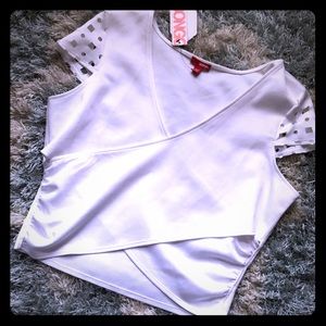 Brand new w/tags BONGO swoop v neck crop top